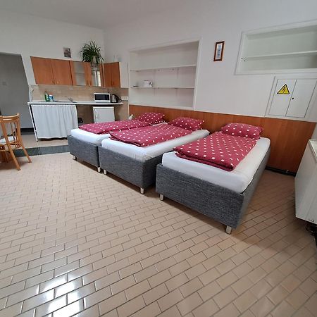 Ferienwohnung Pension Dana Karaskova Kutná Hora Zimmer foto